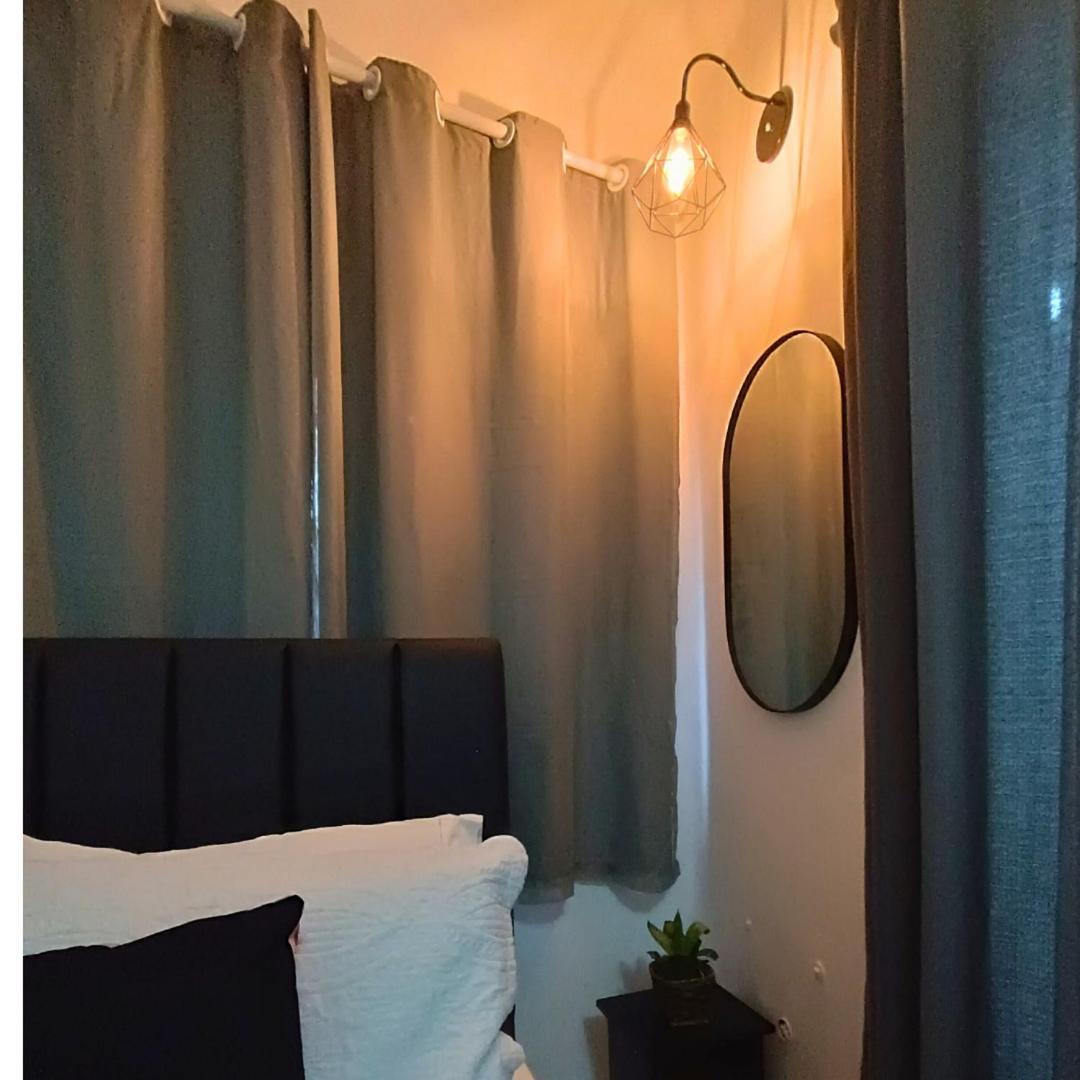 Apartamento Apezinho Vidigal - Rj *